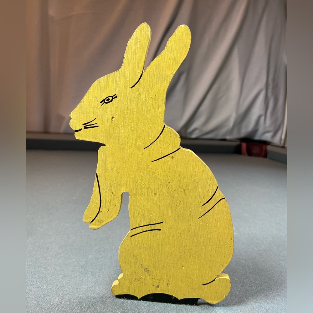 Bunny wooden‎ Homemade Bookend or Door stop
Or Room Decor Vintage 8.5” Tall